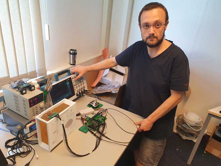 Dario Murgia, Design Engineer at Novioscan with his Oscilloscope